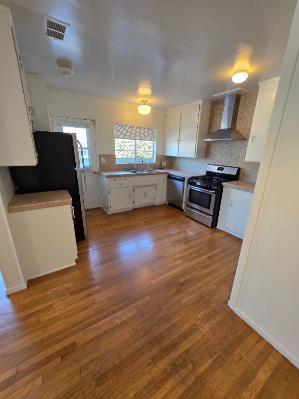 Photo - 3528 Laurel Ave