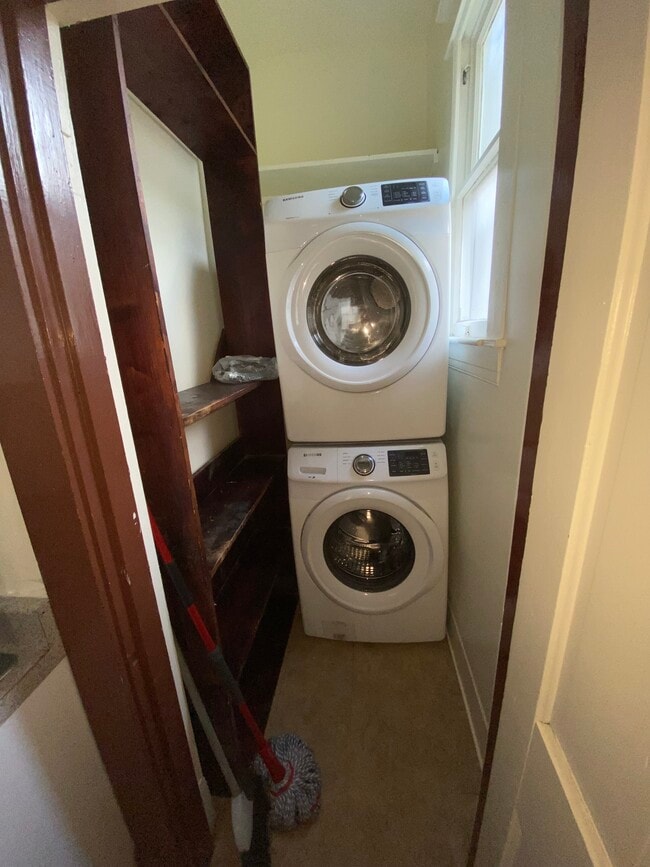 Photo - 129 Hill Bend Pl