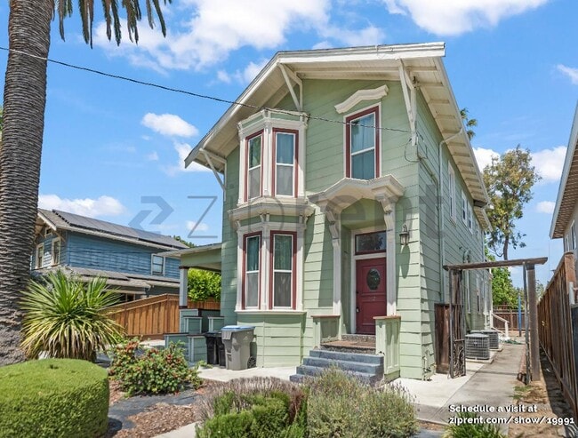 Photo - 142 N 15th St House
