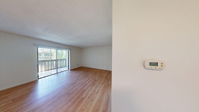 Photo - 1BR/ 1BA Condo In Springwood   ** Water In... Unit D