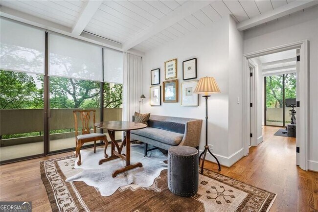 Photo - 2575 Peachtree Rd NE Unit 8D