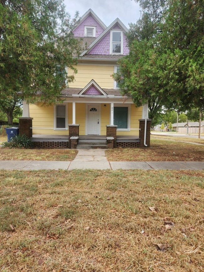 Photo - 801 S Millwood Ave Unit 801 S Millwood #1