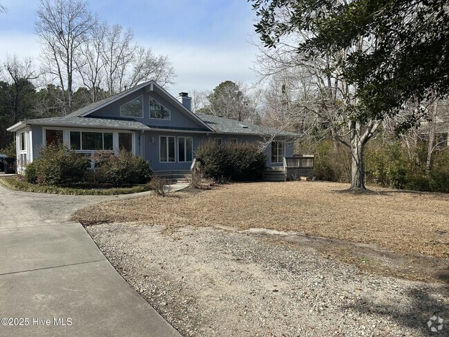 Building Photo - 106 Olde Point Rd Rental