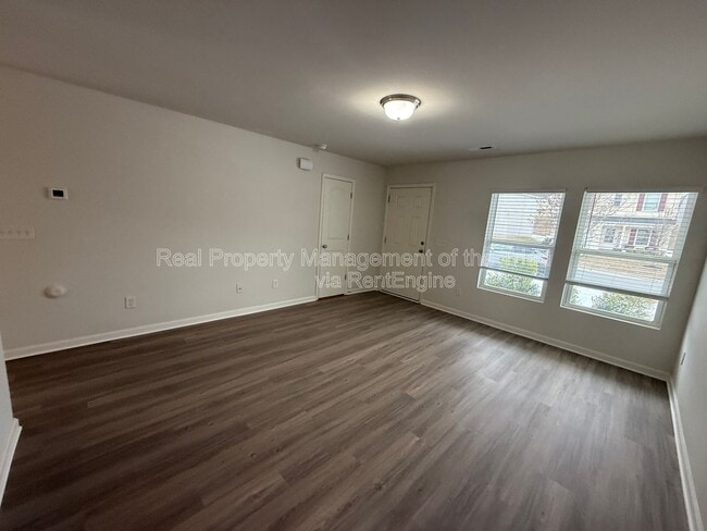 Photo - 3904 Vershire Ave