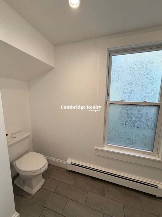 Photo - 18 Linden St Unit 2