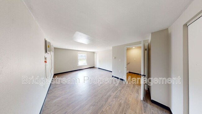 Photo - 144 Forest St