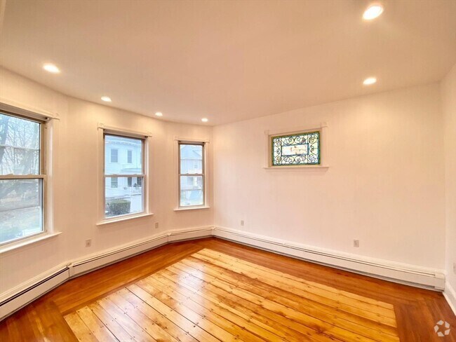 Building Photo - 20 Imrie Rd Unit 2 Rental