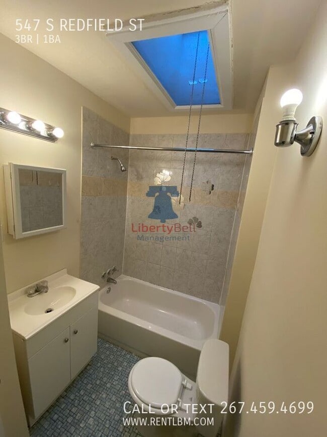 Photo - 547 S Redfield St