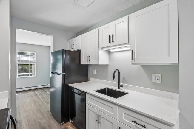 Photo - Eastgate Apartments