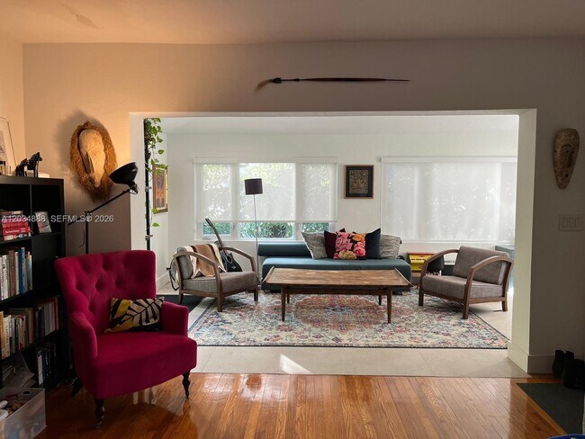 Photo - 409 Daroco Ave