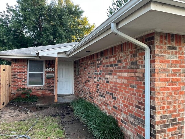 Building Photo - 2240 Donna Dr Rental