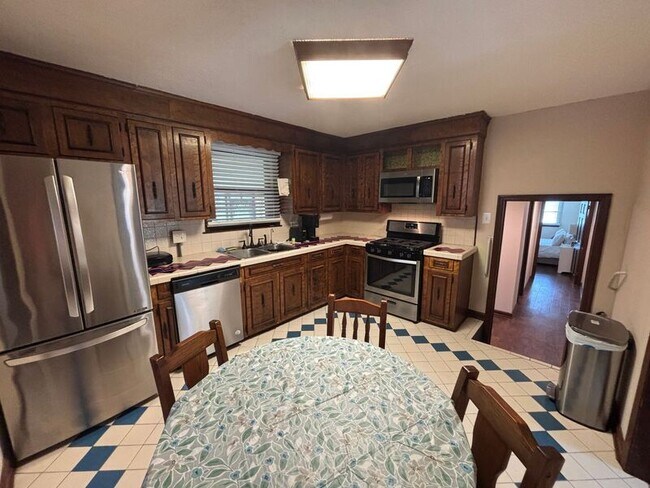 Photo - 720 Riverland Dr