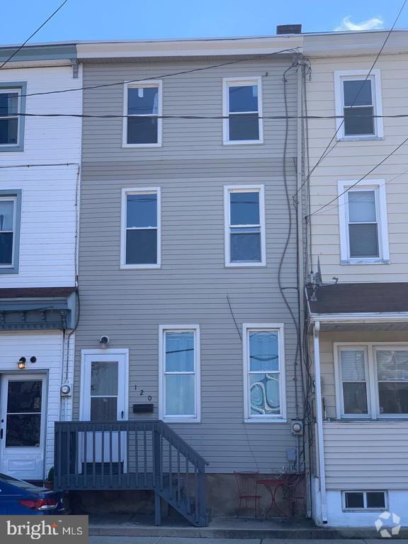 Building Photo - 120 S King St Rental