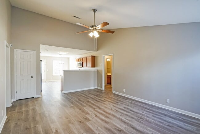 Photo - 7016 S Hampton Blvd