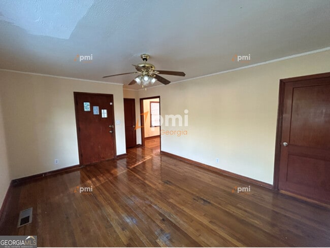 Photo - 3149 Somerset Dr