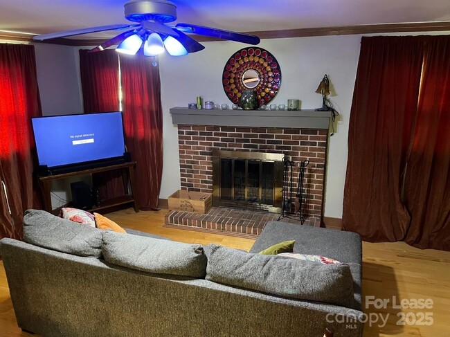 Photo - 6734 Knollgate Dr