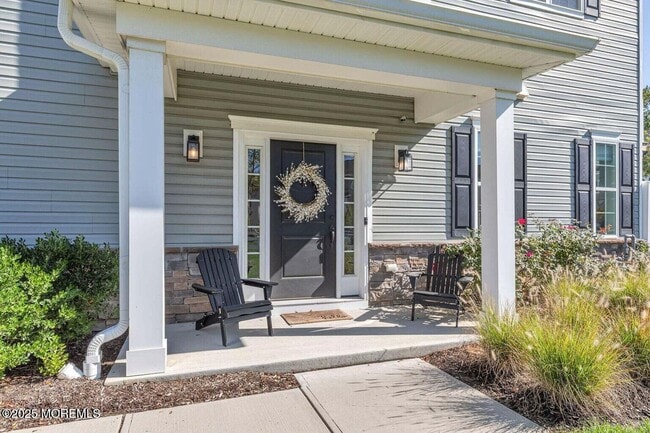 Photo - 1705 Evans Ln