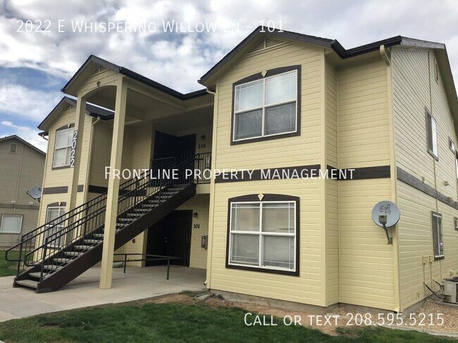 2022 E Whispering Willow Ln Unidad 101