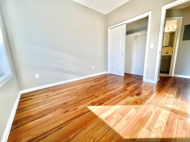 Photo - 154 Garside St Unit 154 Garside St. 2nd Fl