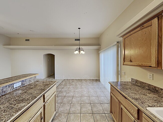 Photo - 2790 Palisades Dr