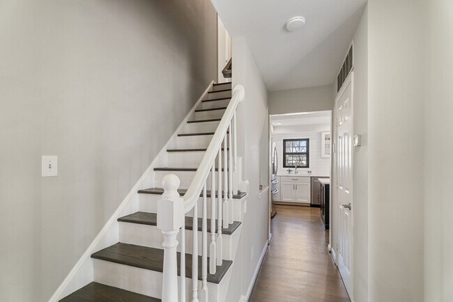 Photo - 3100 Franklin St