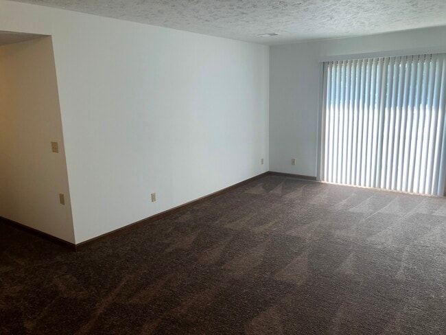 Photo - 112 N Orr Dr Unit #11