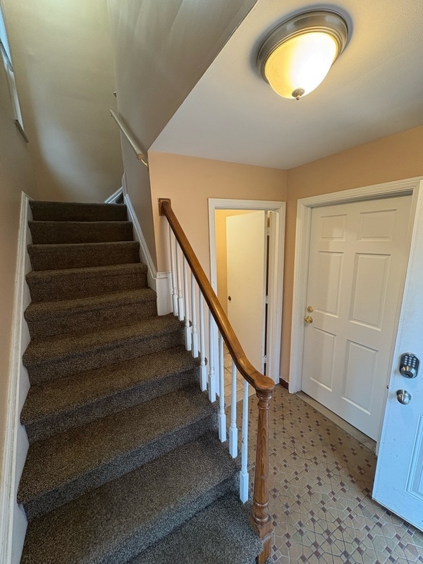 Photo - 14836 Rutherford St