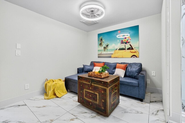 Building Photo - 10538 55th Ave Unit ID1354465P