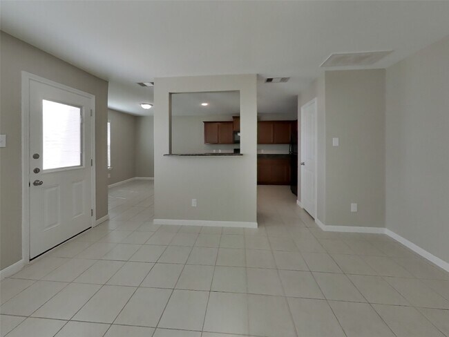 Photo - 713 Totem Trail Dr