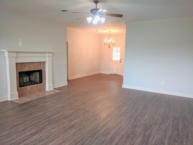 Photo - 506 Briars Bend