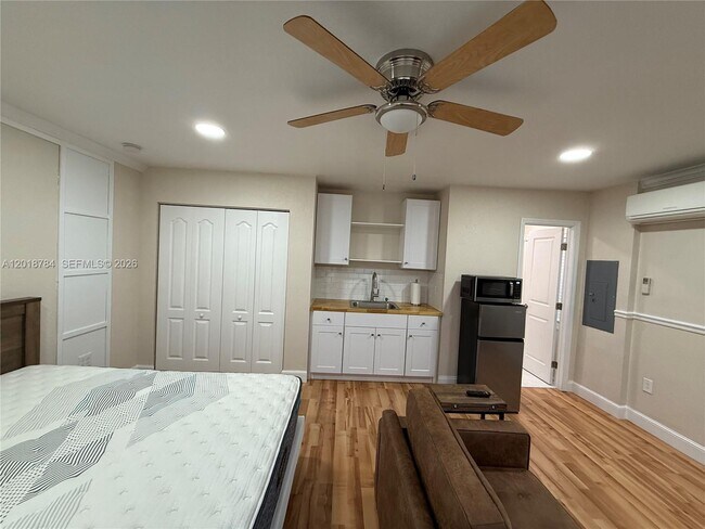 Photo - 16330 SW 52nd St Unit 1