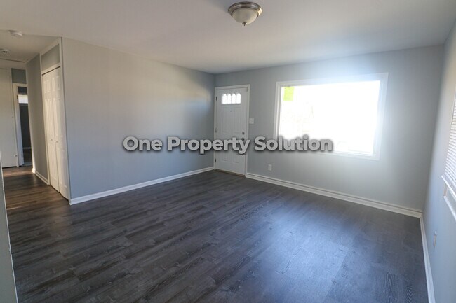 Photo - 3206 Kenwood St