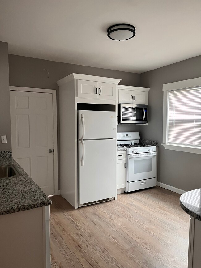 Building Photo - 32 Chubbuck St Unit 32 Chubbuck
