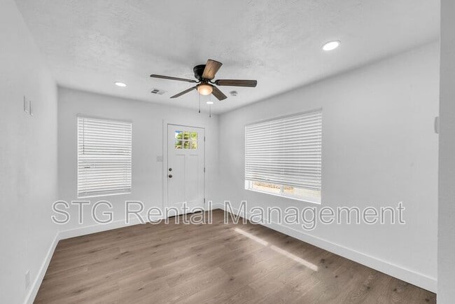 Photo - 300 W 100 N Unit #3