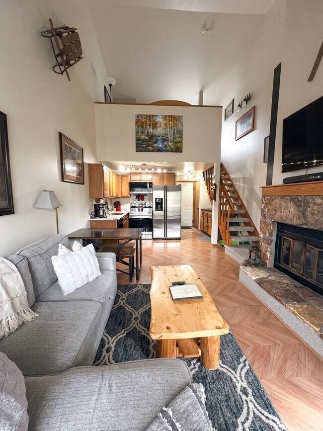 Building Photo - Updated Studio with Incredible Mountain Views – Silverthorne, Colorado Unit G,  209