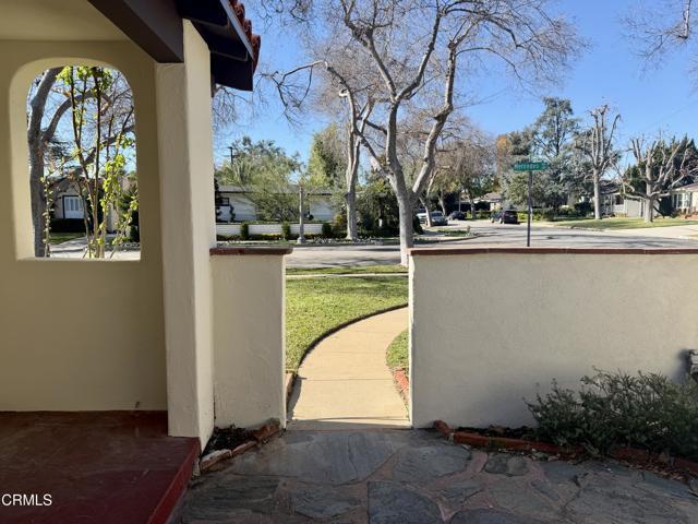 Photo - 630 Mercedes Ave