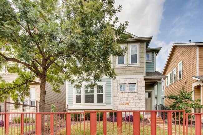 Building Photo - 1813 Carlson Dr Rental