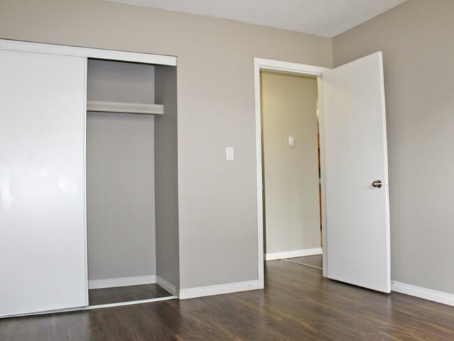 Photo - Whitehouse Apartments