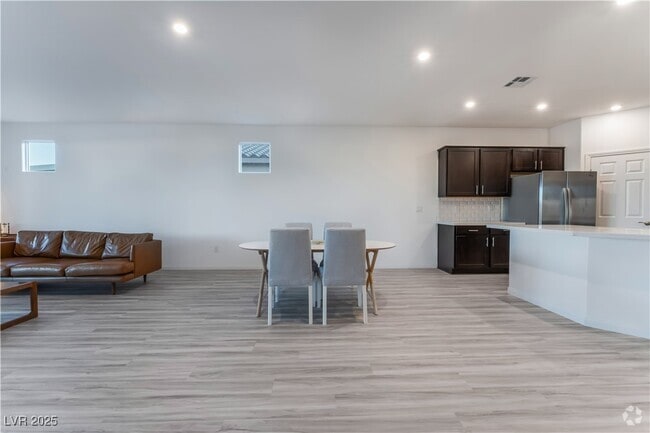 Building Photo - 3540 Vly Lily St Rental