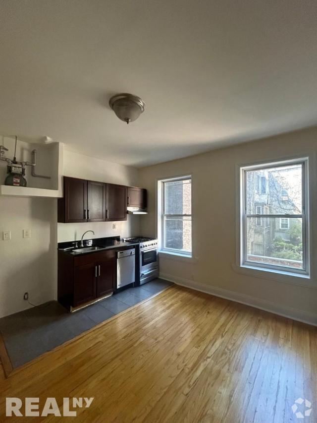 Building Photo - 1 bedroom in New York NY 10014 Unit 2A Rental