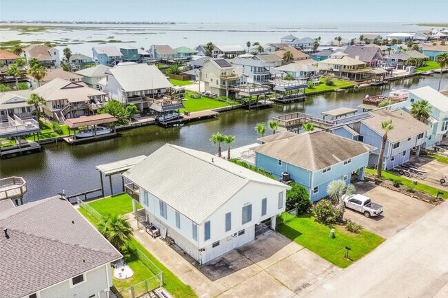 Photo - 1073 Redfish St
