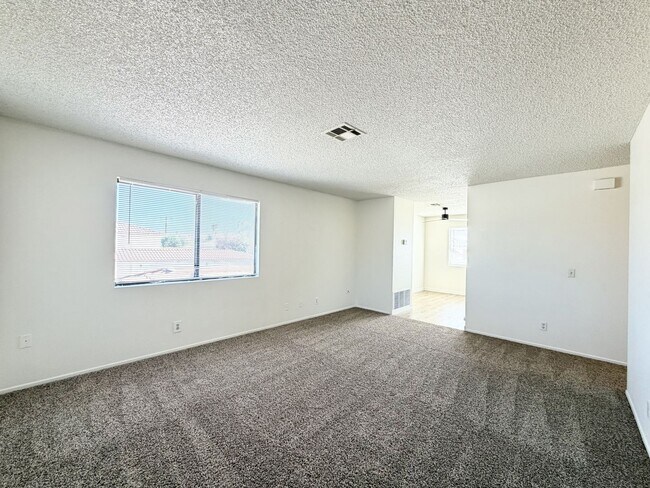 32440 Sky Blue Water Trail Unidad 04