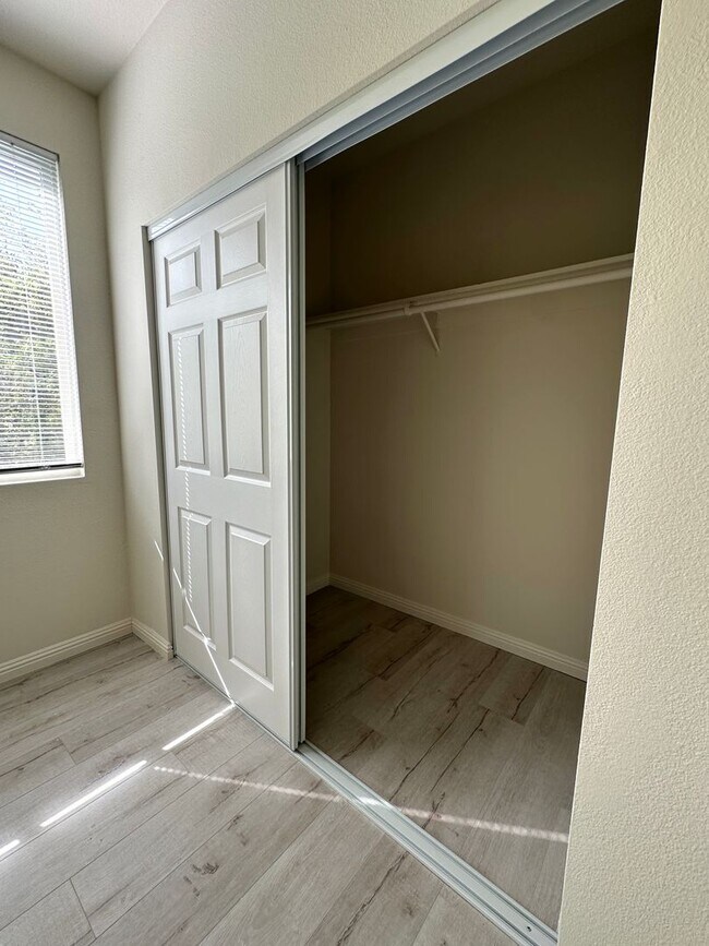 Photo - Gorgeous 7 Bed, 3.5 Bath Upgraded Corner l...