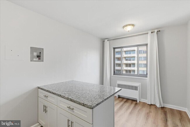 Photo - 1200 S Arlington Ridge Rd Unit 717