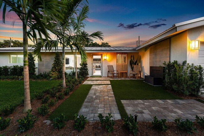 Photo - 902 SW 27th Pl