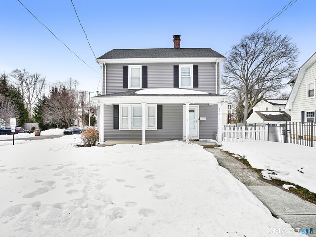 Building Photo - 229 Southfield Ave Unit 1