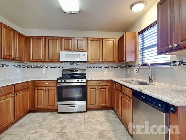 Photo - 201 Outfitter Dr