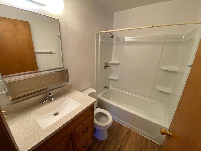 Photo - 208 S Pine St
