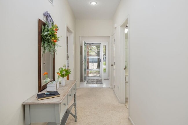 Photo - 2216 Berkshire Dr