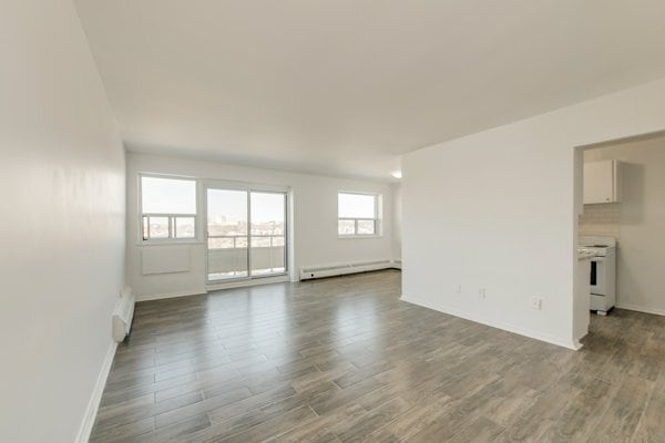 Building Photo - Bright and Spacious Apartments at Keele and Lawrence Unit 1 Bed